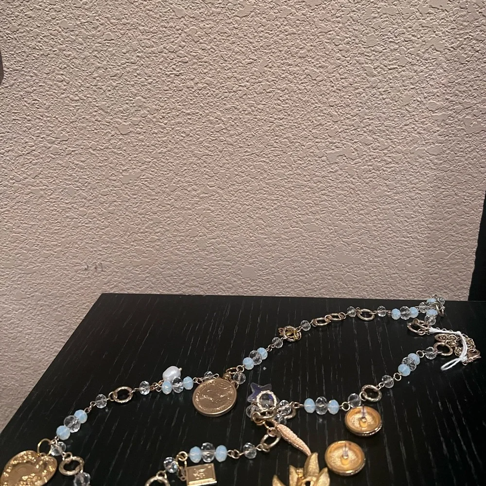 Elegant Gold and Blue Necklace Set - Picture 4 of 5
